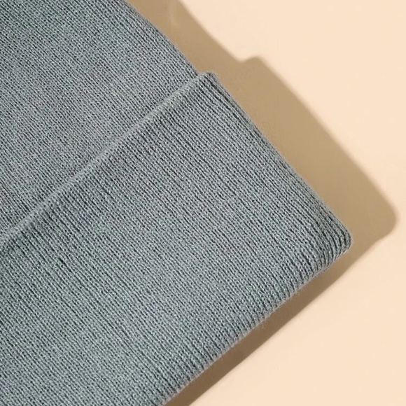 Light Gray Knit Beanie Hat - Picture 4 of 6